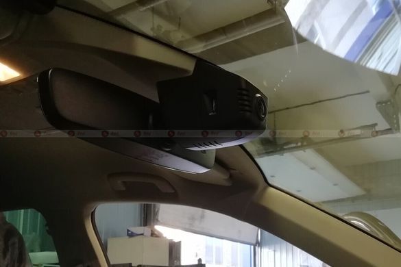 Штатний Wi-Fi відеореєстратор для Volkswagen Tiguan (2015+) у коробі дзеркала заднього виду Redpower DVR-VAG8-G DVR VAG8-G фото